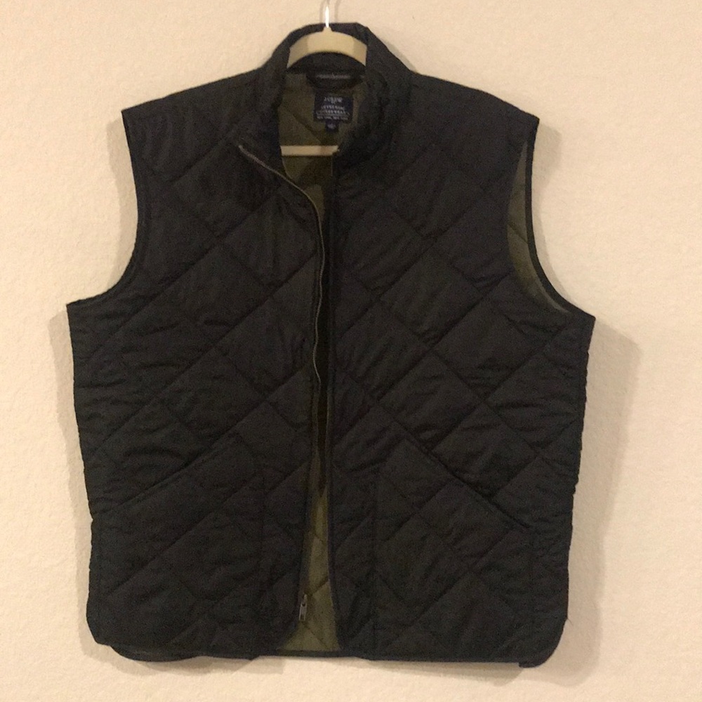 NWOT- J. Crew classic puffer vest